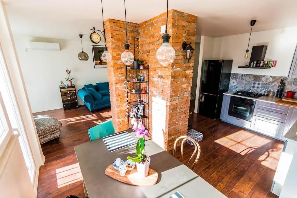 Mariola Apartment ザダル